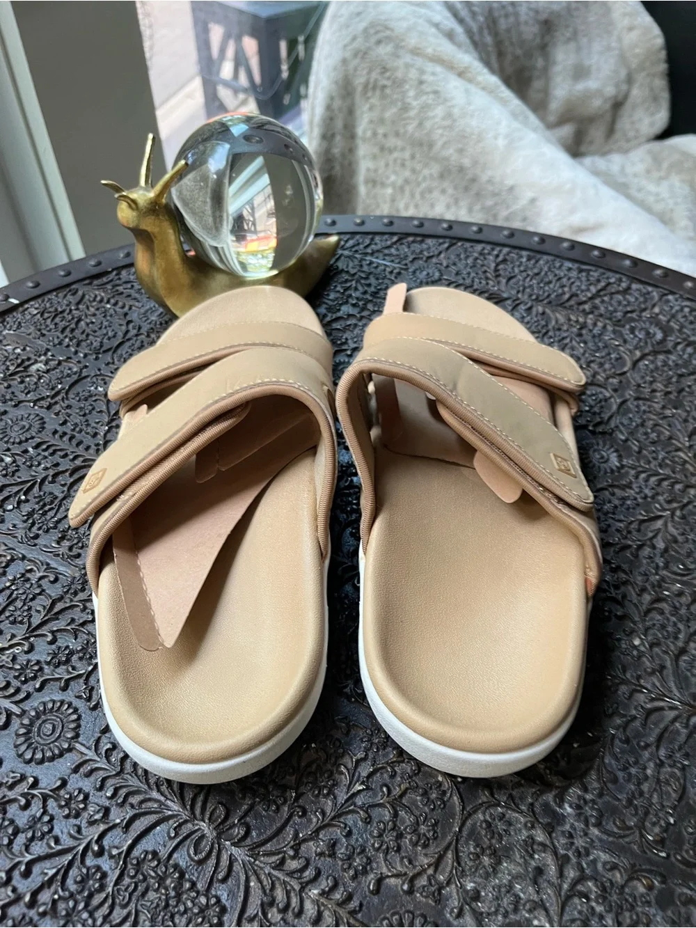NEW SPENCO KHALO NUEVO SANDALS IN CHAMPAGNE TAN 9.5